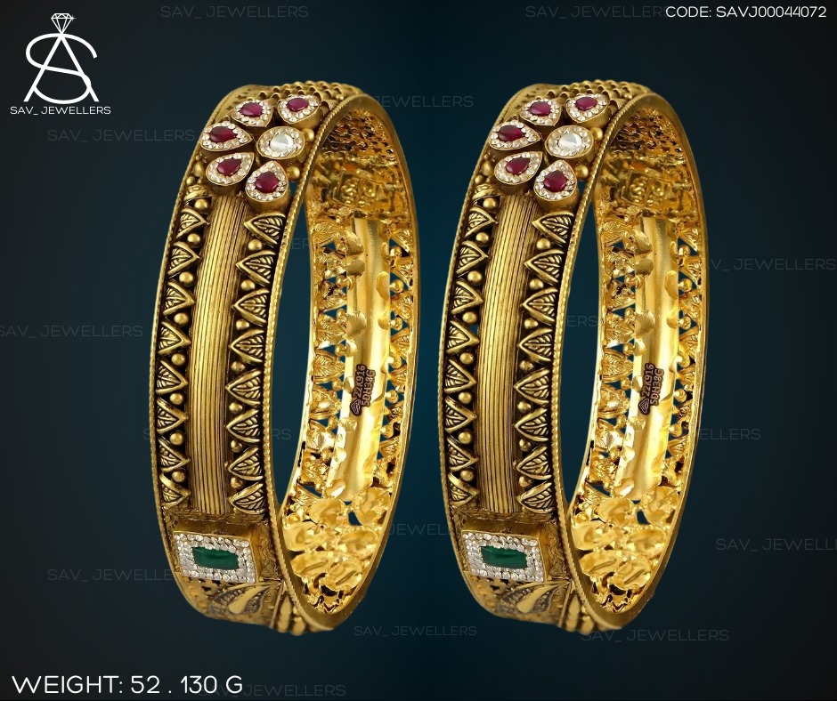 22 KT Gold Black Antique Bangle